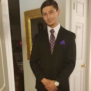 Meet your Posher, Dennis